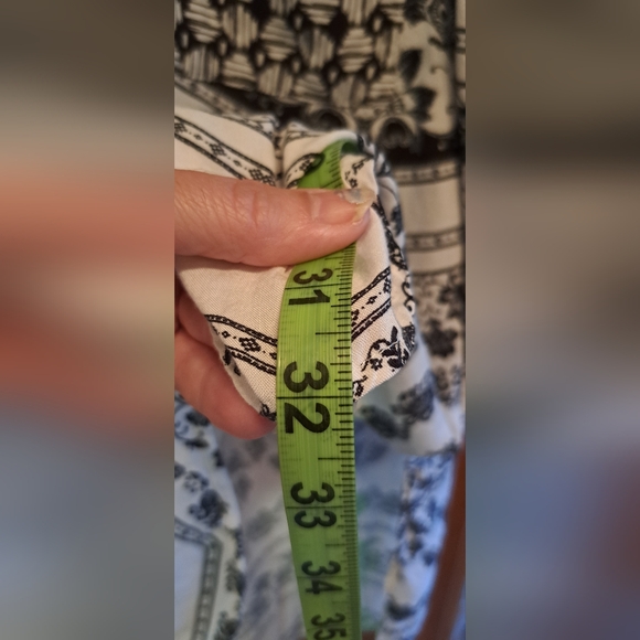 Ladies Fig and Flower Floral 3/4 Button Tunic Top Pullover Size Deep Side Slit M - Picture 11 of 11